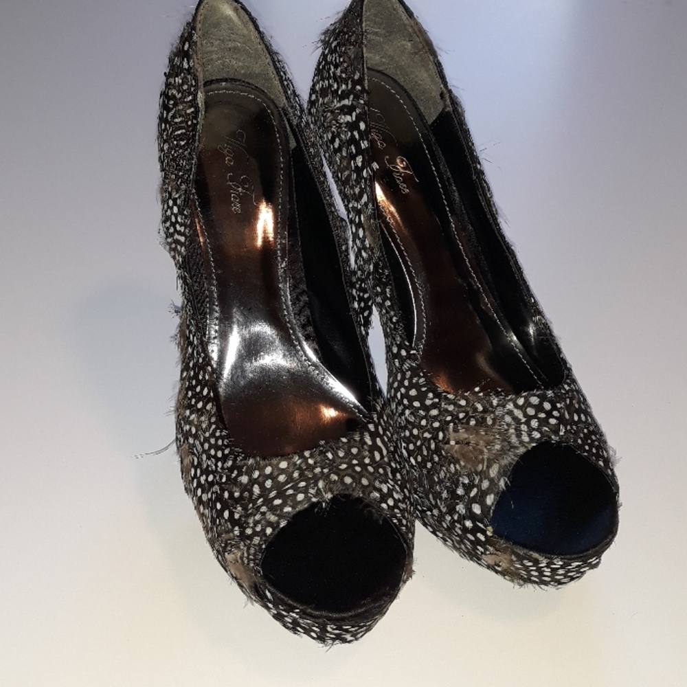 STILETTO - Picture 2 of 4